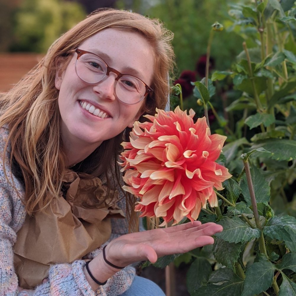 Meet your Posher, Lena